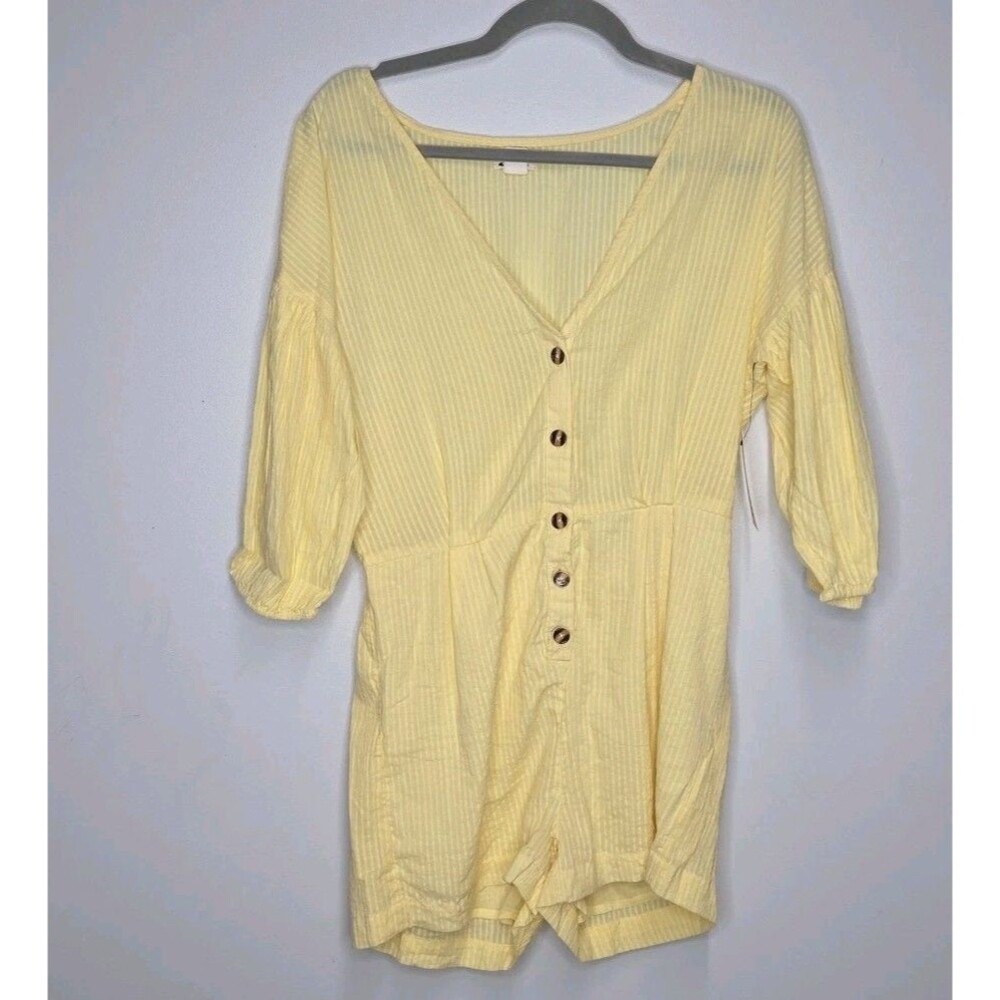 NWT New Billabong Women's sz L Sun Valley Button Front Seersucker Romper Sunbeam - Picture 2 of 7